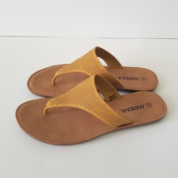🚫SOLD🚫Soda▪︎Sandals - Picture 3 of 7